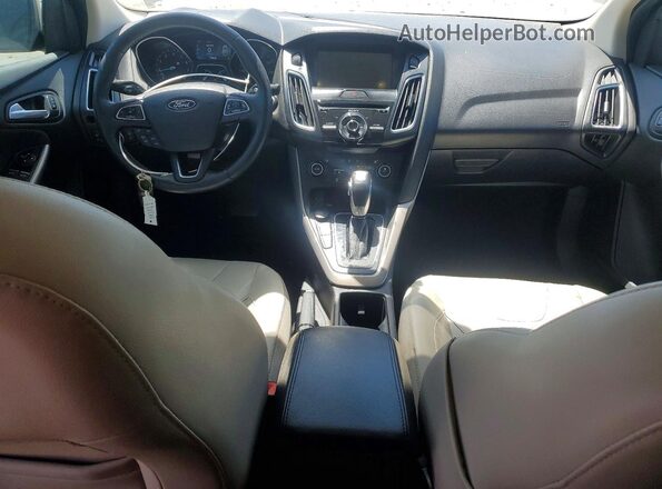 1FADP3J21JL246382 2018 FORD FOCUS Синий Вид панели приборов