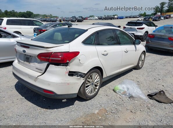 1FADP3J22JL253079 2018 FORD FOCUS White Trasero derecho