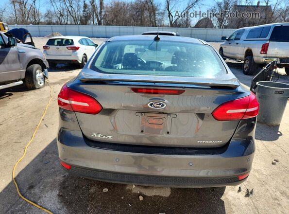 1FADP3J22JL309392 2018 FORD FOCUS Gray 