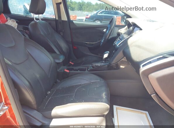 1FADP3J23JL295888 2018 FORD FOCUS Burgundy 