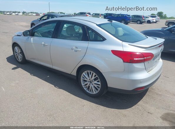 1FADP3J25HL264734 2017 FORD FOCUS Silver Задня ліва чверть