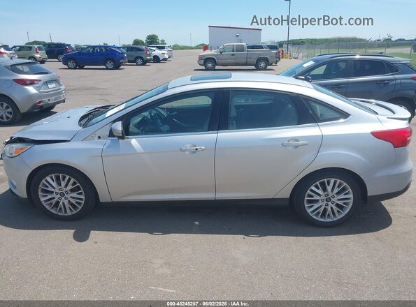 1FADP3J25HL264734 2017 FORD FOCUS Silver 