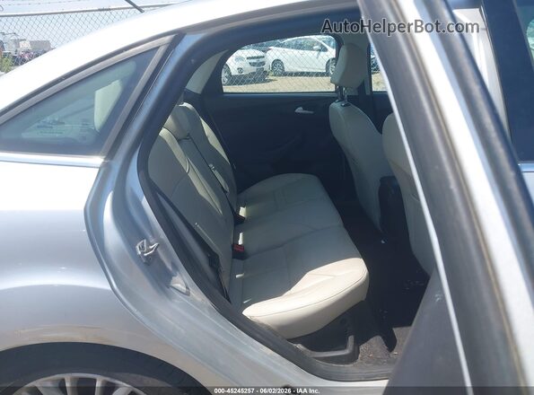 1FADP3J25HL264734 2017 FORD FOCUS Silver Вид наклейки з VIN-кодом