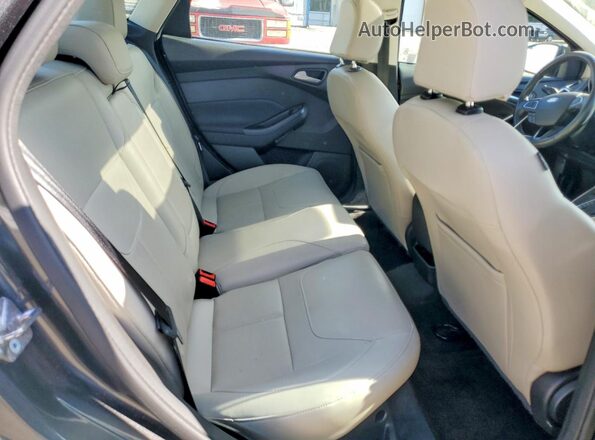 1FADP3J26JL283167 2018 FORD FOCUS Gray Вид задніх сидінь