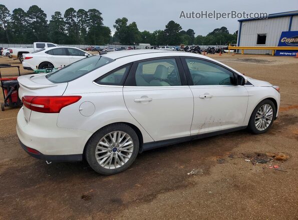 1FADP3J27GL369208 2016 FORD FOCUS White 