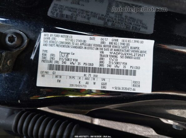 1FADP3J2XHL272621 2017 FORD FOCUS Black Vista del compartimento del motor