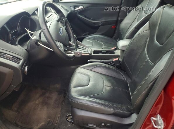 1FADP3K20GL311794 2016 FORD FOCUS Red წინა სალონის ხედი