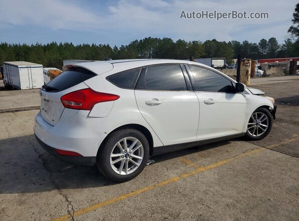 1FADP3K20HL286669 2017 FORD FOCUS White Tył prawy