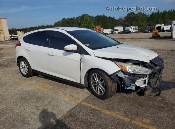 1FADP3K20HL286669 2017 FORD FOCUS White Przód prawy