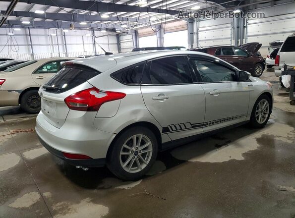 1FADP3K20JL252155 2018 FORD FOCUS Silver Задня права чверть
