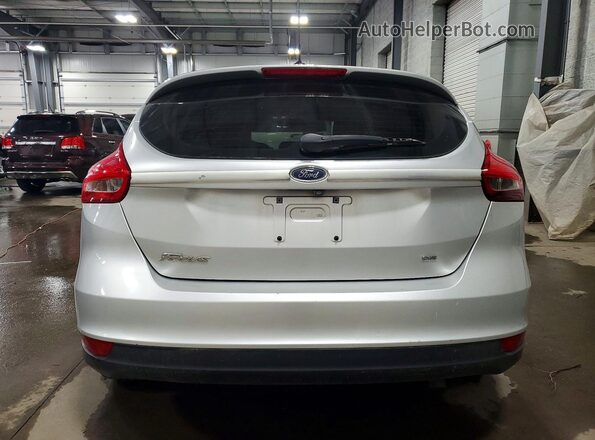 1FADP3K20JL252155 2018 FORD FOCUS Silver Вид ззаду