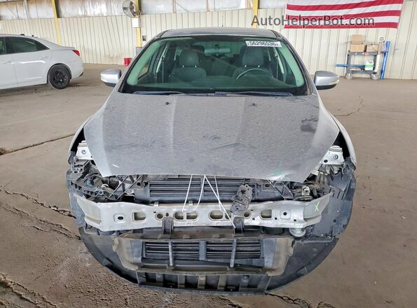 1FADP3K21GL283259 2016 FORD FOCUS Silver Widok z przodu