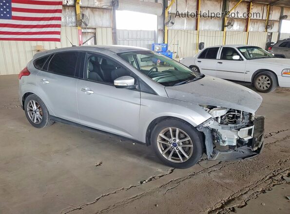 1FADP3K21GL283259 2016 FORD FOCUS Silver Przód prawy