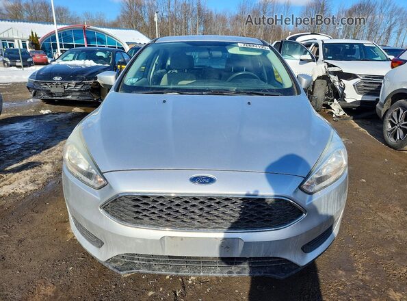 1FADP3K21HL248190 2017 FORD FOCUS Silver Widok z przodu