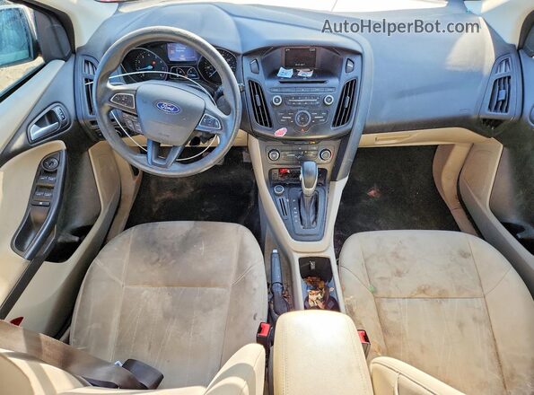 1FADP3K21HL248190 2017 FORD FOCUS Silver Widok deski rozdzielczej