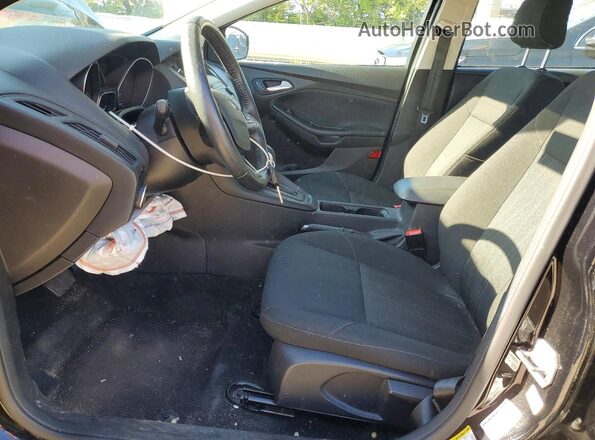 1FADP3K21JL236370 2018 FORD FOCUS Черный Вид салона спереди