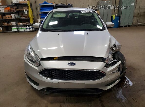 1FADP3K22GL203211 2016 FORD FOCUS Silver Front view