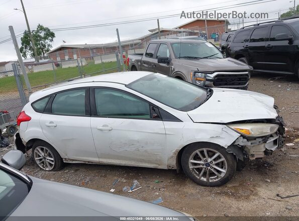 1FADP3K22GL205959 2016 FORD FOCUS White Vista interior trasera