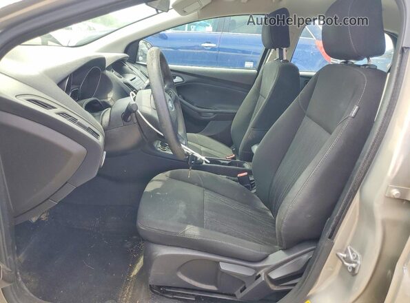 1FADP3K22GL359152 2016 FORD FOCUS Beige Սալոնի դիմացի տեսք