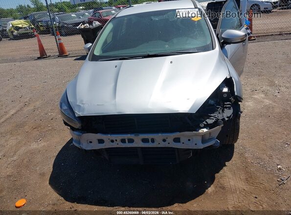 1FADP3K22HL231544 2017 FORD FOCUS Silver Vista frontal