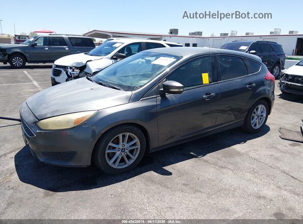 1FADP3K22HL231799 2017 FORD FOCUS Silver Przód lewy