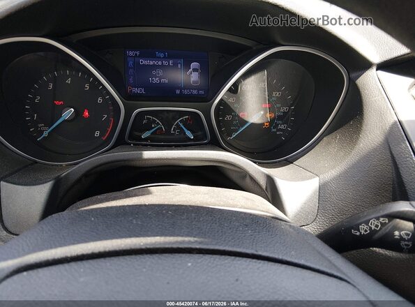 1FADP3K22HL231799 2017 FORD FOCUS Silver Widok tylnych siedzeń