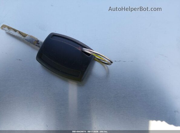 1FADP3K22HL231799 2017 FORD FOCUS Silver Widok deski rozdzielczej