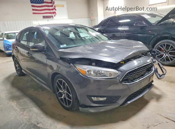 1FADP3K23GL246987 2016 FORD FOCUS Серый Передняя правая четверть