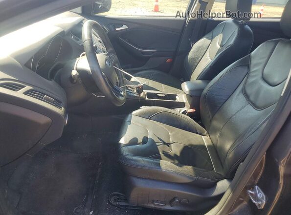 1FADP3K23GL304046 2016 FORD FOCUS Gray Սալոնի դիմացի տեսք