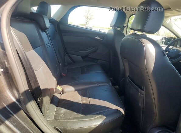 1FADP3K23GL304046 2016 FORD FOCUS Gray Հետևի նստատեղերի տեսք