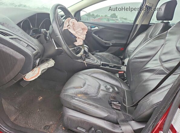 1FADP3K23GL312115 2016 FORD FOCUS Red Widok wnętrza z przodu
