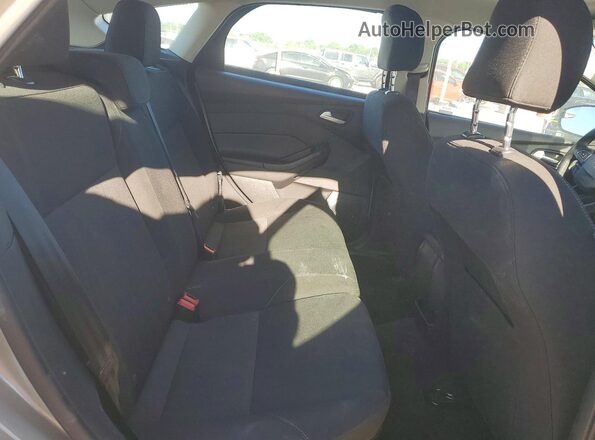 1FADP3K23HL312696 2017 FORD FOCUS Золотой Вид задней части салона