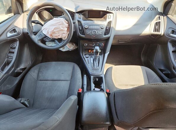 1FADP3K23JL245975 2018 FORD FOCUS Серый Вид панели приборов
