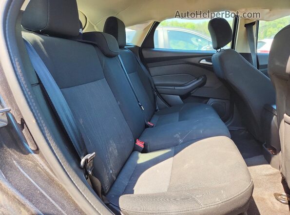 1FADP3K23JL245975 2018 FORD FOCUS Серый Вид задних сидений