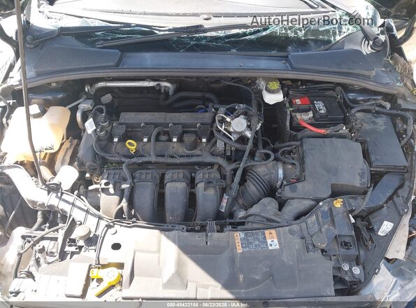 1FADP3K23JL260329 2018 FORD FOCUS Черный Вид сзади