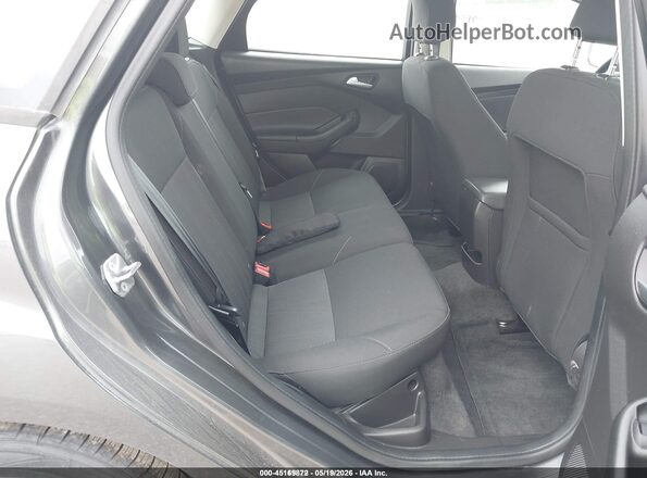 1FADP3K23JL328984 2018 FORD FOCUS Gray 