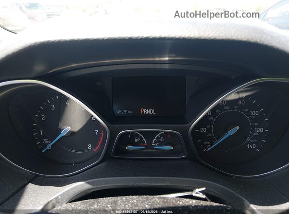 1FADP3K24GL213366 2016 FORD FOCUS Red უკანა სავარძლების ხედი