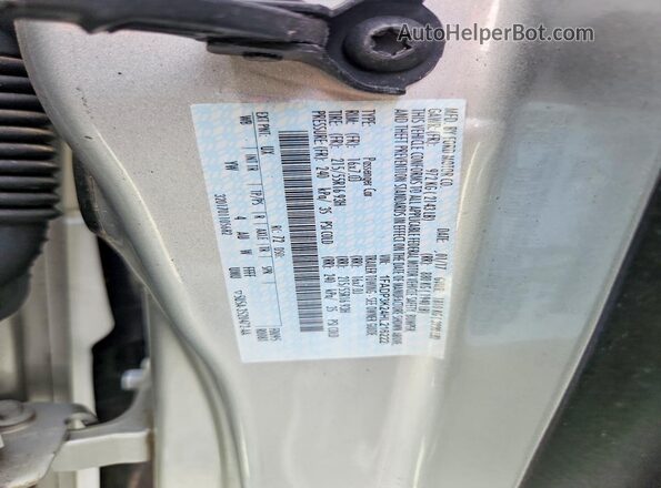 1FADP3K24HL216222 2017 FORD FOCUS Silver Widok komory silnika