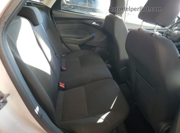 1FADP3K24HL219959 2017 FORD FOCUS Белый 
