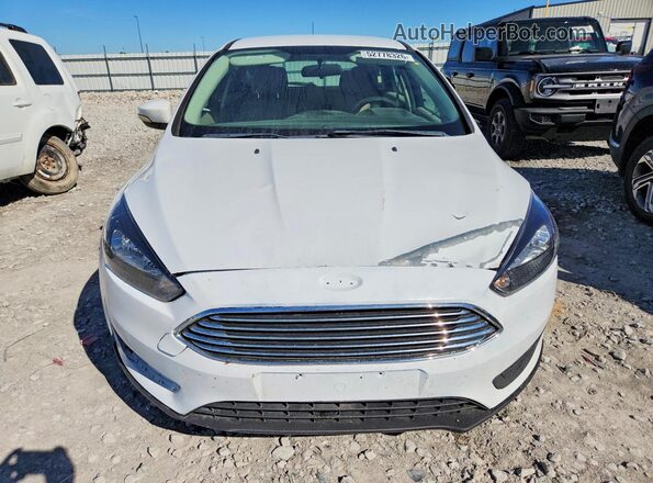 1FADP3K24HL233215 2017 FORD FOCUS White წინა ხედი