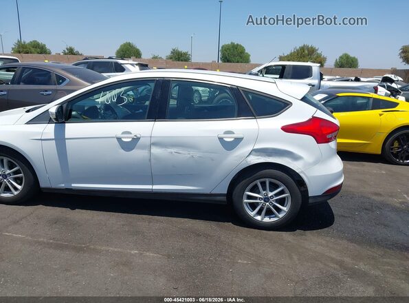 1FADP3K24HL263573 2017 FORD FOCUS White Դիմացի տեսք