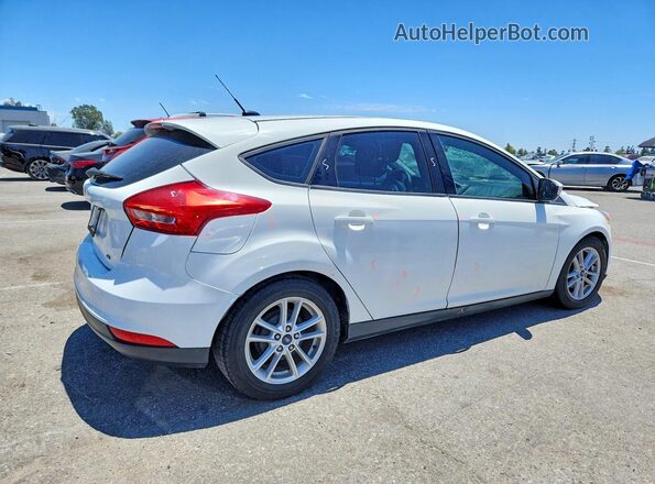 1FADP3K24JL260209 2018 FORD FOCUS Белый Задняя правая четверть