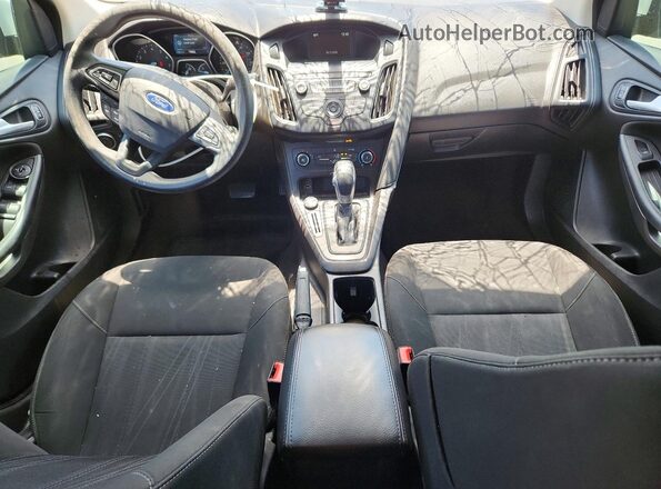 1FADP3K24JL260209 2018 FORD FOCUS Белый Вид панели приборов