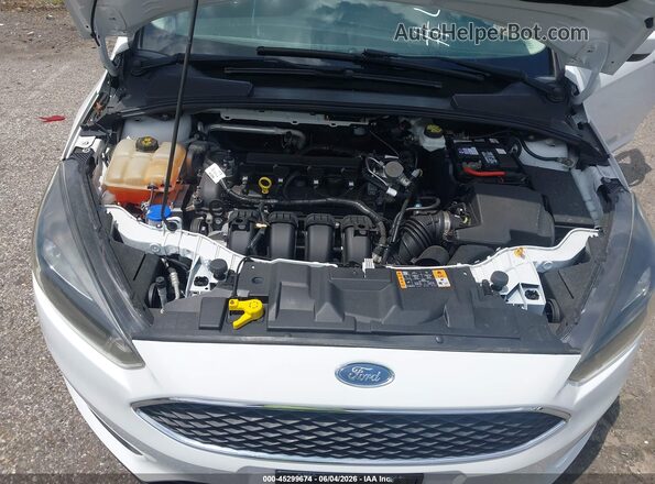 1FADP3K24JL332381 2018 FORD FOCUS White Rear view