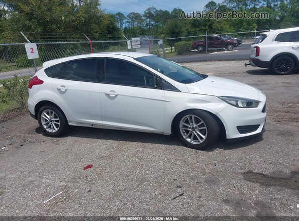 1FADP3K24JL332381 2018 FORD FOCUS White 360 interior view