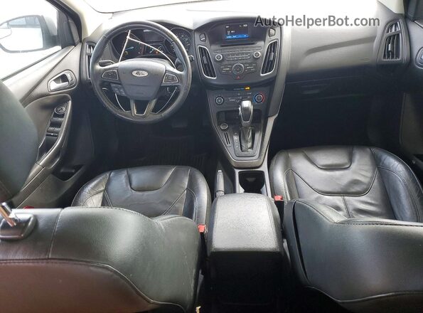 1FADP3K25GL316134 2016 FORD FOCUS Silver 