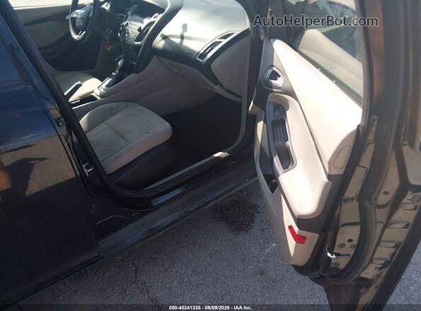 1FADP3K25JL242169 2018 FORD FOCUS Black Widok wnętrza z przodu