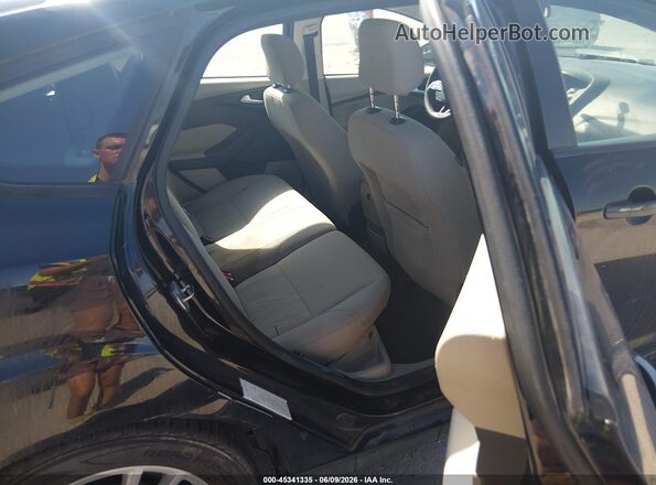 1FADP3K25JL242169 2018 FORD FOCUS Black Widok naklejki z numerem VIN