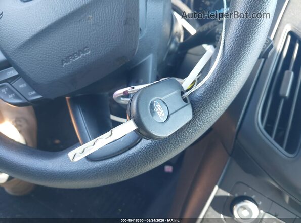 1FADP3K26HL306004 2017 FORD FOCUS Red Vista del salpicadero