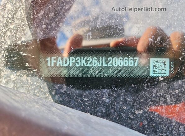1FADP3K26JL206667 2018 FORD FOCUS White Engine compartment view